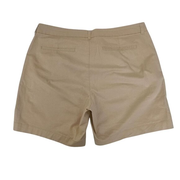 Old Navy Khaki High-Waisted 7-Inch Inseam Everyday Chino Shorts Women's 16 Tall - Picture 3 of 11